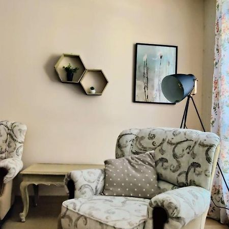 Cs50 Alojamiento 1 Dormitorio Monforte De Lemos Hotel Ngoại thất bức ảnh